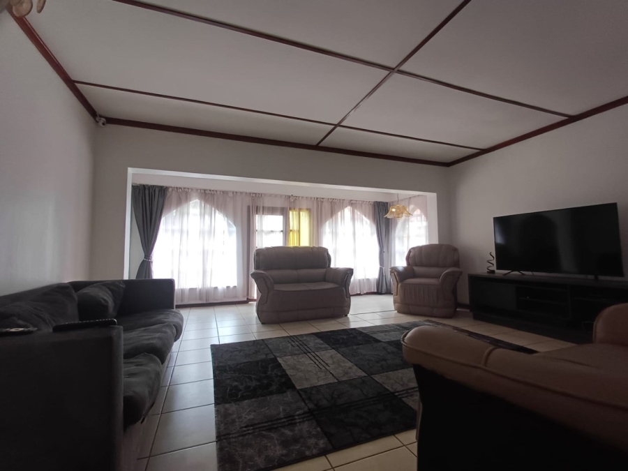 4 Bedroom Property for Sale in Flimieda North West